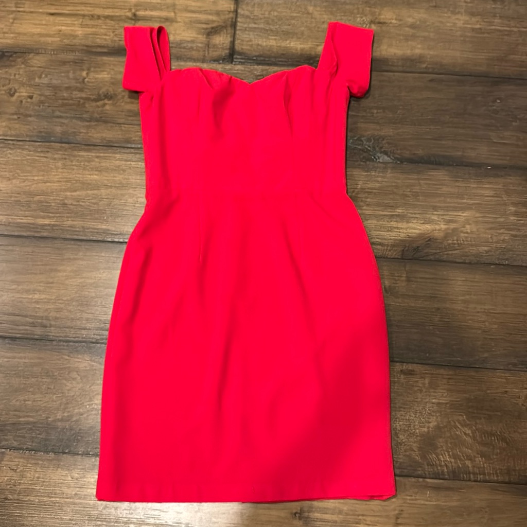 Dress The Population Red Sweetheart Neckline Dress